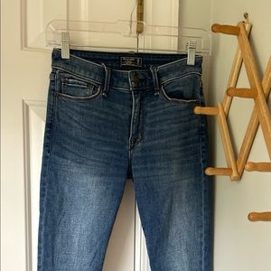 Abercrombie & Fitch High Rise Super Skinny Ankle Jeans Sz 25